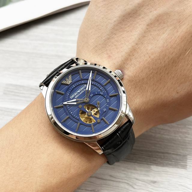 Unified Armani Men's Watch Song Weilong's Trendy Hollow Mechanical Watch with Unique Craftsmanship, Fashionable and Casual Transparent Heart, Rich in Modern Art, Exquisite Hollow Crown Logo Eagle shaped Hollow Dial Bar Fixed Nail Scale Matte Steel St