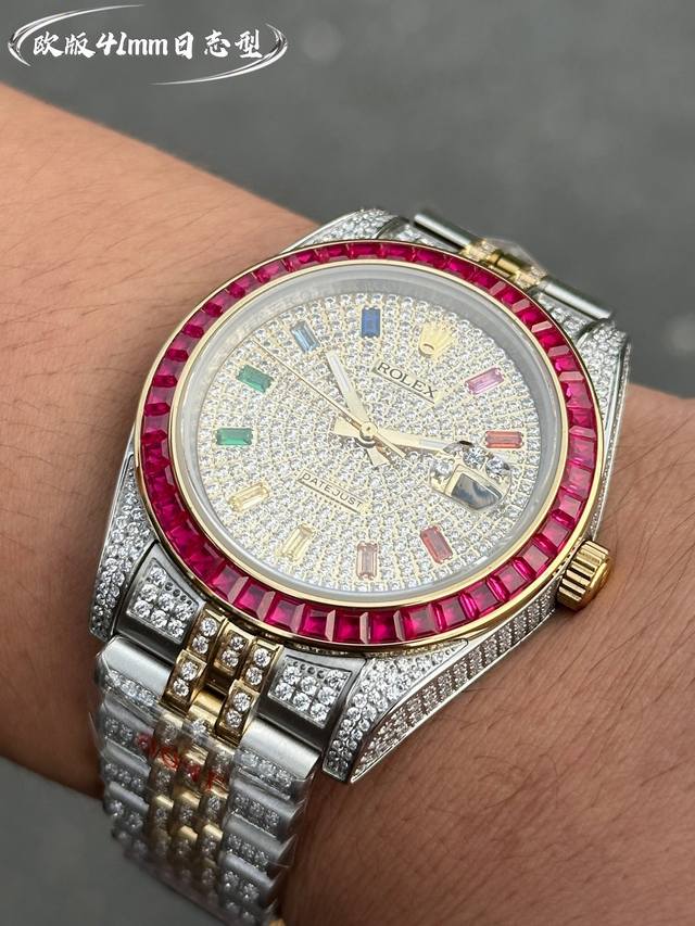 White Gold European Version Poison 41Mm Log Type Poison Family Recommended European Version Full Diamond Log Type! Rolex Shocking Attack! The new Oyster Perpetual Diary Series 41 watch is a gem in the gemstone inlaid watch series. Eternal Gold: