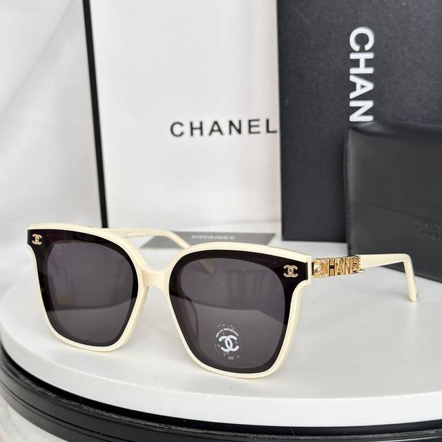 Chanel * Model: CH6806 Size: 66 Ports 17-145