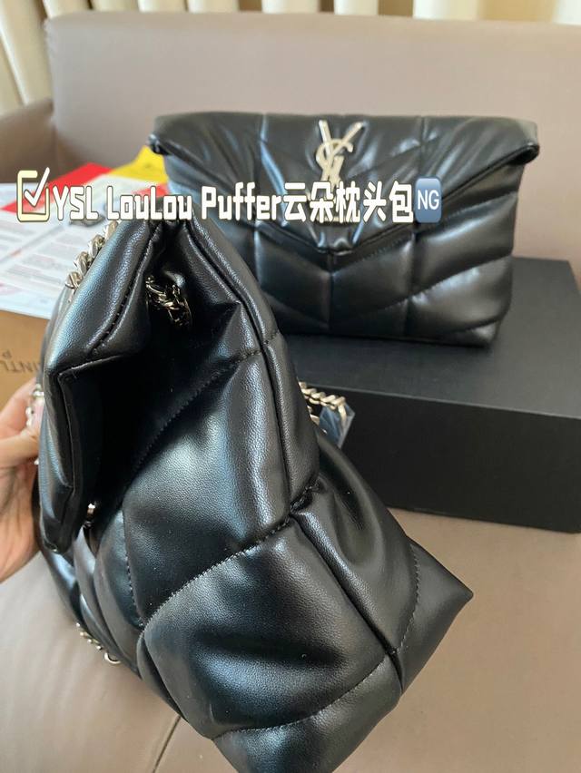 Comes with pendant and gift box Ysl Loulou Puffer Cloud Pillow Bag Loulou is extremely popular at the counter this year. It is soft, comfortable, and chubby in appearance, like holding a marshmallow. It has a high aesthetic value and practicality. Fu