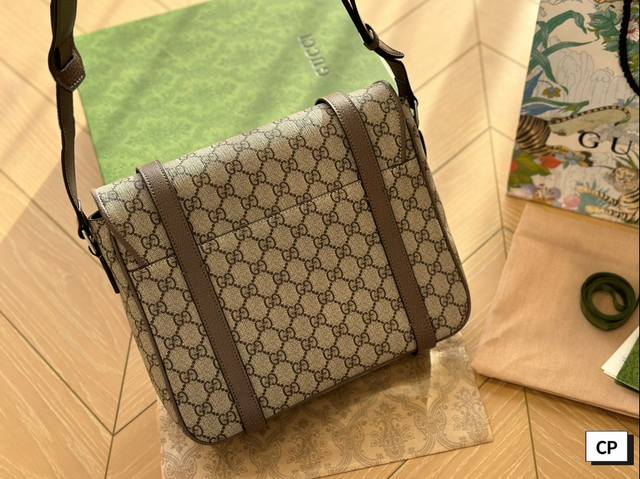 Folding Box Gucci New Postman Bag Retro Trend Male Trendy Female Essential Item Large Capacity Size 28cm: