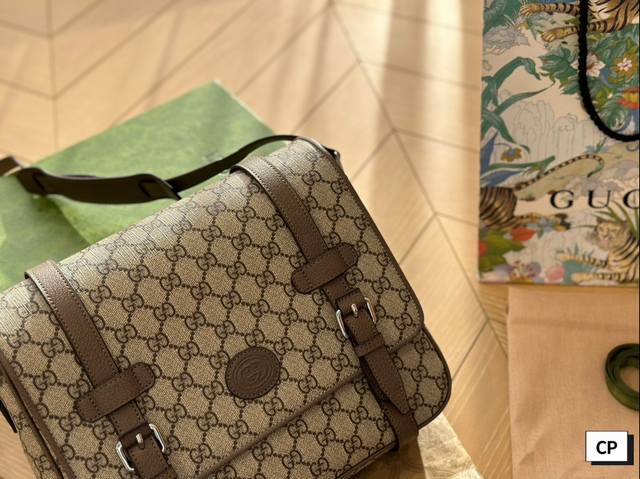 Folding Box Gucci New Postman Bag Retro Trend Male Trendy Female Essential Item Large Capacity Size 28cm: