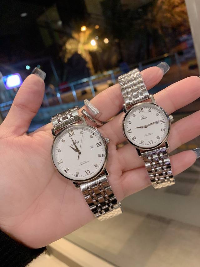 White shell gold shell steel strap 20 Omega boutique couple watch classic three needle design, noble and elegant gentleman style, excellent quality, hot selling throughout the city. Imported quartz movement, top-grade 316 stainless steel case, import