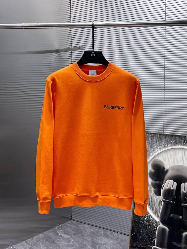 Burberry 2024SS early autumn new long sleeved round neck hoodie, high-end version! Customized fabrics for counters have high breathability and comfort, impeccable details, and brand element design concepts, reflecting high quality. Delicate and soft 