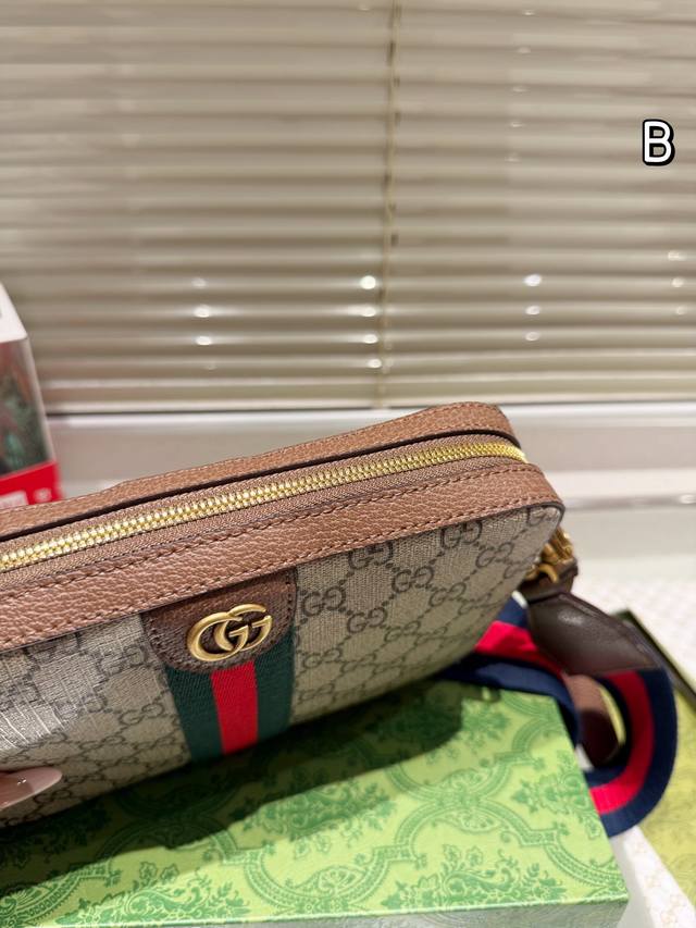 Gucci Ophidia Camera Bag with Original Ebony Second Layer Leather~This vintage style is particularly strong, with the original hardware inside! The upper body effect is also amazing, mainly enhanced by exquisite and special hardware to improve the ov