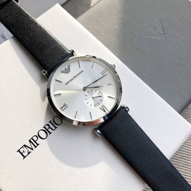 Counter packaging, recommended Armani model: Ar1674 Case: 316L stainless steel Mirror: Mineral reinforced glass Strap: Imported cowhide Buckle: Needle Buckle Size: 40 * 10mm Simple to Classic: