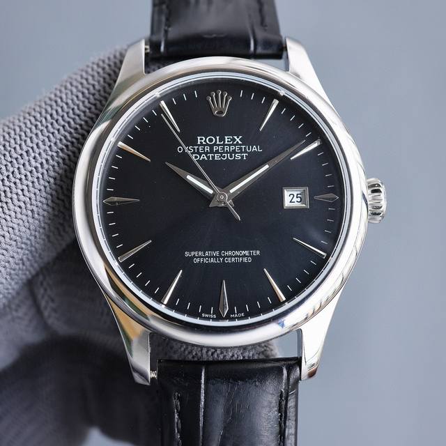 The latest 2024 platinum hot selling Rolex men's watch features a unique dial design paired with a more upscale and luxurious Rolex. If you first meet Rolex, you will long to have it one day. Wearing Rolex will: