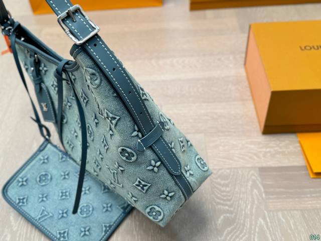 Airplane Box Lv Tote Bag Carryall, with the ability to instantly transform into a goddess of temperament, is perfectly suited for daily outings! Size: 31 22: