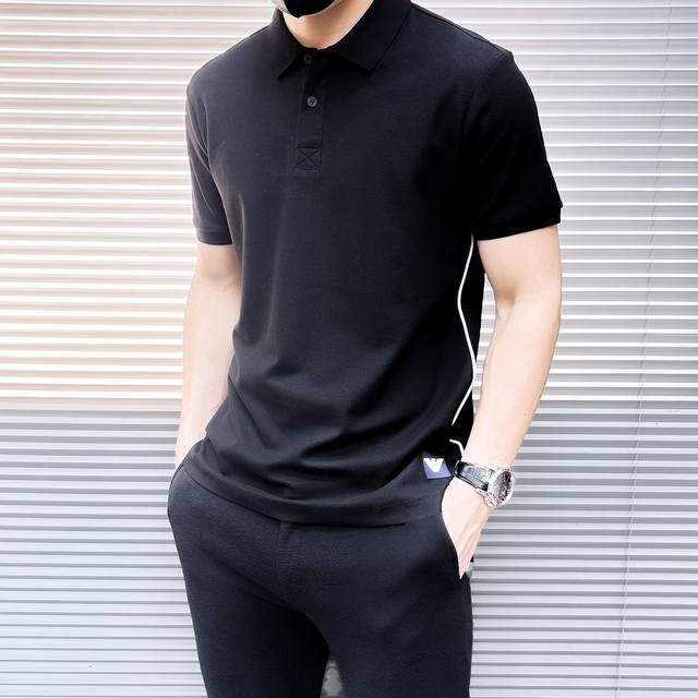 New release of Armani 2024SS summer new letter logo men's lapel polo shirt! Classic business men's style, the ceiling level business men's style for high-end men's clothing! Simplicity, fashion, grandeur, and elegance. When worn alone, the interior l
