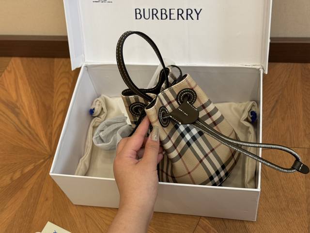 Box size: 17.18cm Burberry | Knock Cute Bucket Bag~Multi color, portable crossbody can be freely matched~