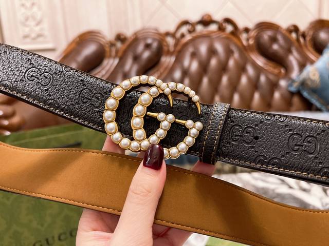 Gucci Gucci official website best-selling item - Genuine specifications, original quality, double-sided imported top layer, customized leather material - High quality, excellent hand feel - Retro gold GG pearl buckle - Specification 3.8Cm width: