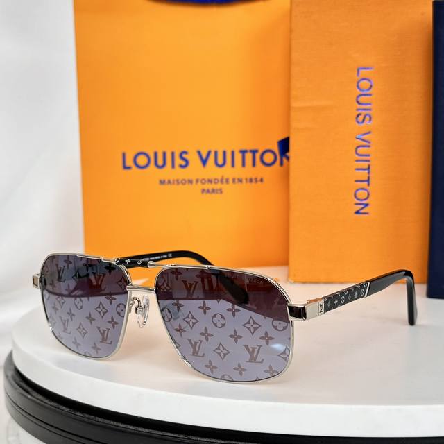 Louis Vuitton * Model: Z1249Size: 61 mouthed 14-145 men's recommendation