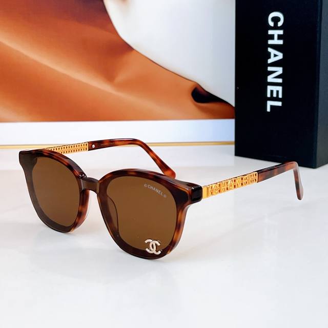 Chanel * A95079 Size: 53 mouthed 18-140