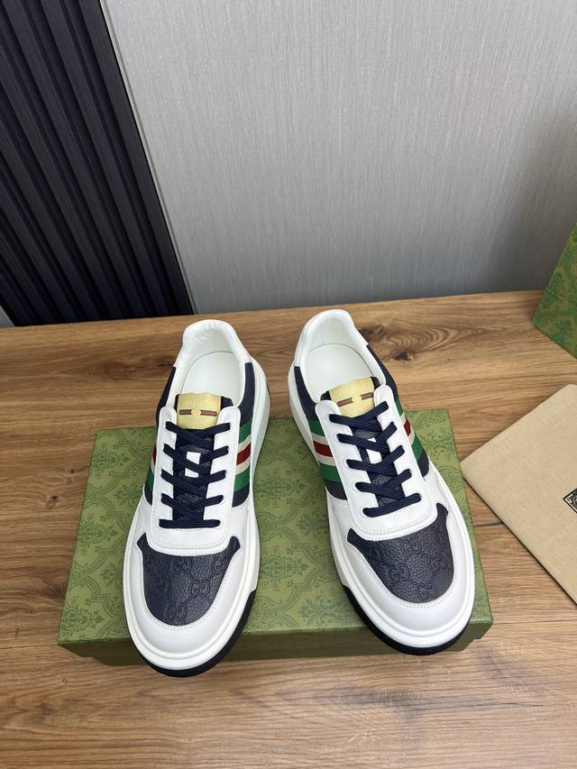 Factory price Gucci high-end quality original single shoe upper: Napa calf leather, lychee grain calf leather, computer embroidery brand totem interior: water dyed cowhide outsole: ultra light TPU rubber; Two tone molded outsole with ultra-high quali