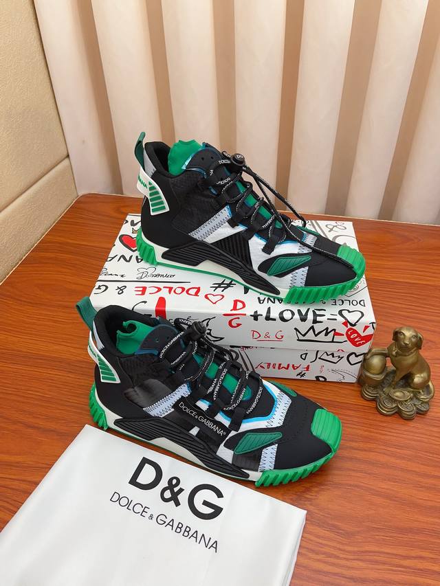 Actual price: The new Dolce&Gabbana top of the line original DG heavy industry series, the new casual and fashionable shoe version is simple and atmospheric, fashionable and exclusive, stylish and generous. Original imported calf leather with comfort