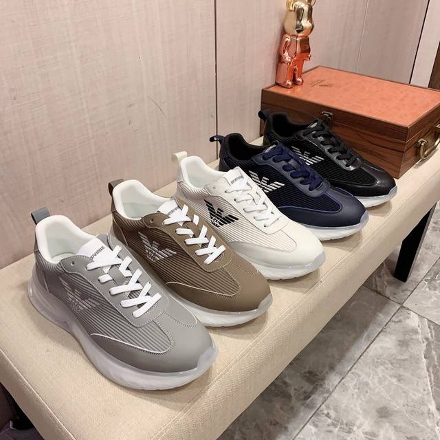 New: Factory price: Armani Armani * latest popular casual shoes, top brand luxury~purchasing agent, top~quality. The shoe upper is made of imported breathable cowhide with breathable sheepskin material, and the foot pads are finely crafted. Original 