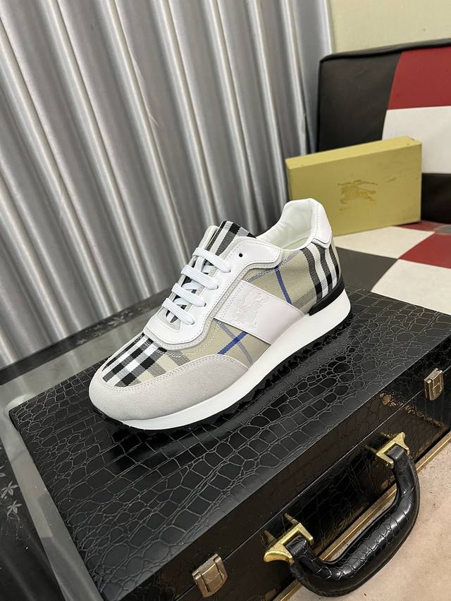 Burberry men's fashionable and trendy casual shoes, with high-quality imported cowhide brand special printed fabric on the upper, breathable sheepskin lining and foot pads, exquisite workmanship, high-end atmosphere, and a fashionable model shape. Ru