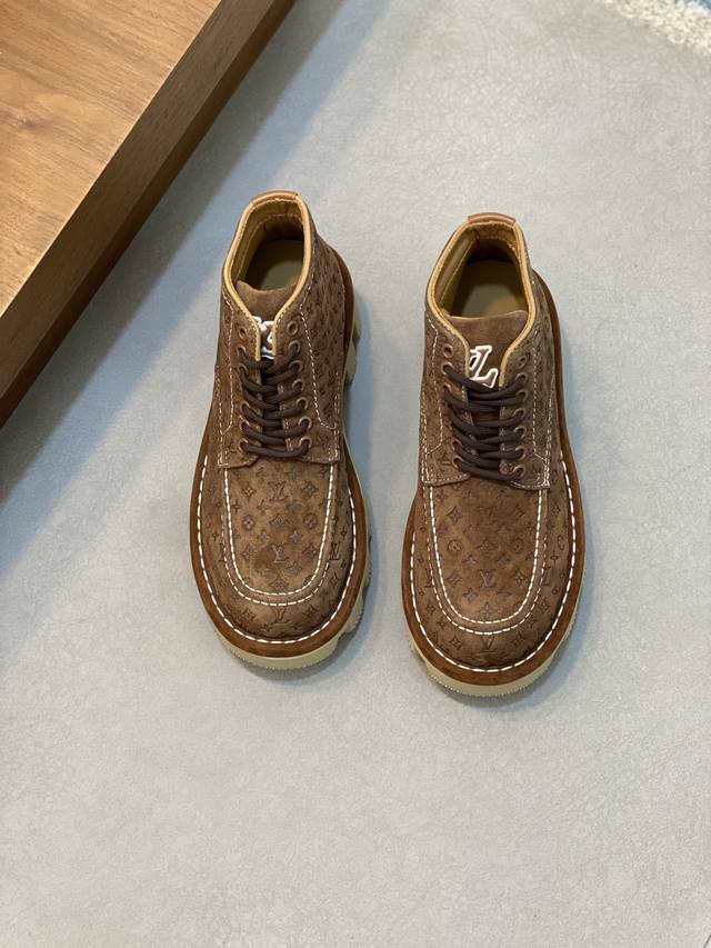 Loui * Vuitton * x Timberland * Timberland presbyopia and ankle boots, LV x Timberland and ankle boots made of Monogram embossed waterproof suede cow