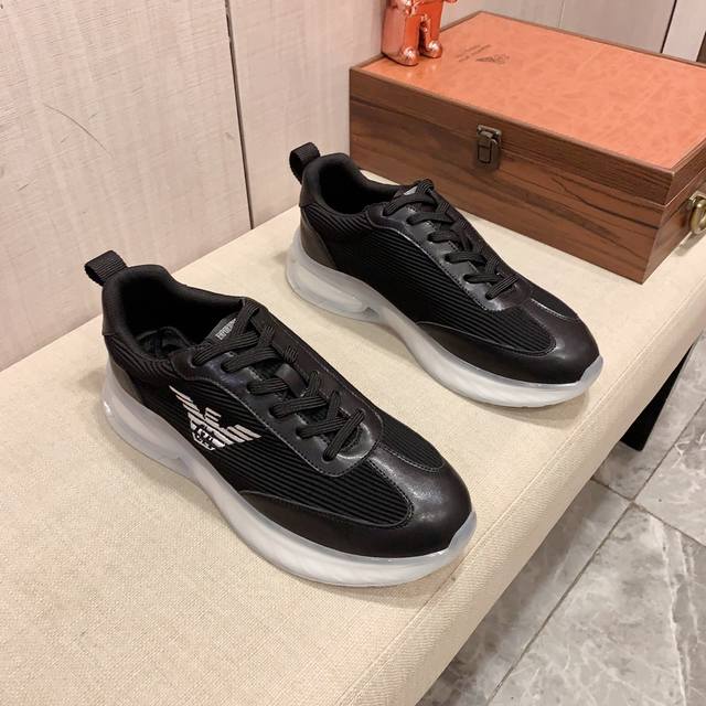 New: Factory price: Armani Armani * latest popular casual shoes, top brand luxury~purchasing agent, top~quality. The shoe upper is made of imported breathable cowhide with breathable sheepskin material, and the foot pads are finely crafted. Original 