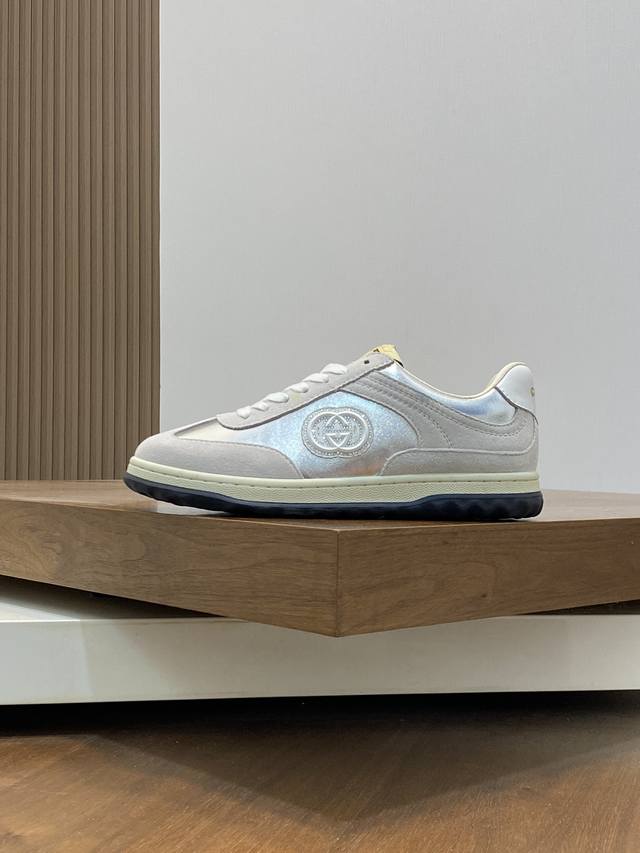 Gucci - High quality original - Upper: Nappa calf leather, Lychee grain calf leather, computer embroidery brand totem - Inner: Water dyed calf leather - outsole: Ultra light TPU rubber; Two tone molded outsole - Ultra high quality control workmanship