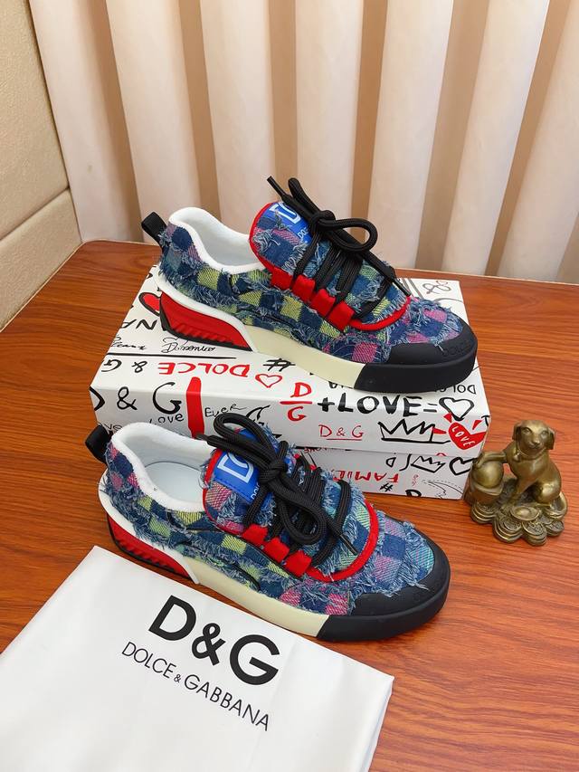 Actual price: Dolce&Gabbana DG original denim sheepskin lining, lightweight, comfortable, versatile, original special outsole favored by trendy men, welcome to compare exquisite and luxurious quality, super A-level! Pattern comparison counter: