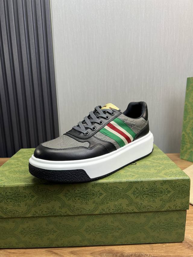 Factory price Gucci high-end quality original single shoe upper: Napa calf leather, lychee grain calf leather, computer embroidery brand totem interior: water dyed cowhide outsole: ultra light TPU rubber; Two tone molded outsole with ultra-high quali