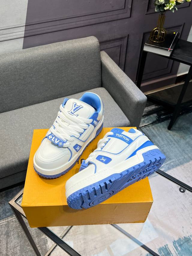 LV Top Version Fat Ding New Purchasing Quality LV~Louis Vuitton Lv TRAINER's Best Looking Sneakers, Donkey Brand Promotes New Products, Official Website Limited Edition Retro Basketball Sneakers! High top and low top both spend a lot of money to purc