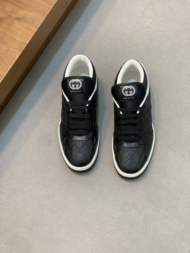 Gucci - High quality original - Upper: Nappa calf leather, Lychee grain calf leather, computer embroidery brand totem - Inner: Water dyed calf leather - outsole: Ultra light TPU rubber; Two tone molded outsole - Ultra high quality control workmanship