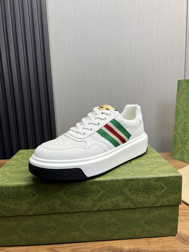 Factory price Gucci high-end quality original single shoe upper: Napa calf leather, lychee grain calf leather, computer embroidery brand totem interior: water dyed cowhide outsole: ultra light TPU rubber; Two tone molded outsole with ultra-high quali