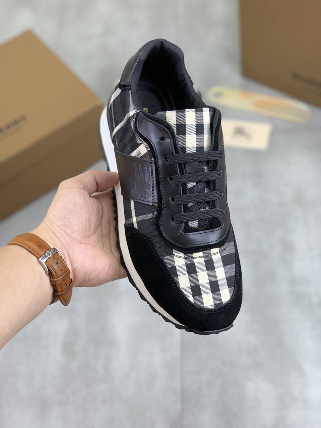 Factory price Knight Burberry sports men's shoes new casual low top men's shoes, new autumn and winter season design, perfect workmanship, set foot lazy style to create cabinet quality, shoe upper: fashionable and exquisite Burberry floral fabric wit